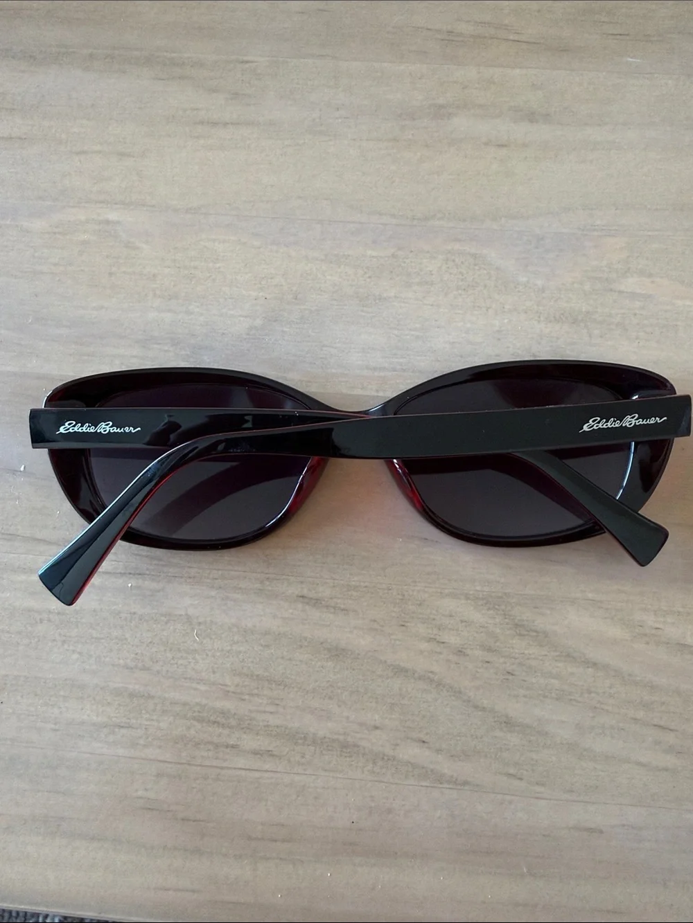 Women’s Black Eddie Bauer sunglasses | excellent condition! Contemporary chic